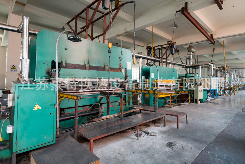 板式換熱器車間